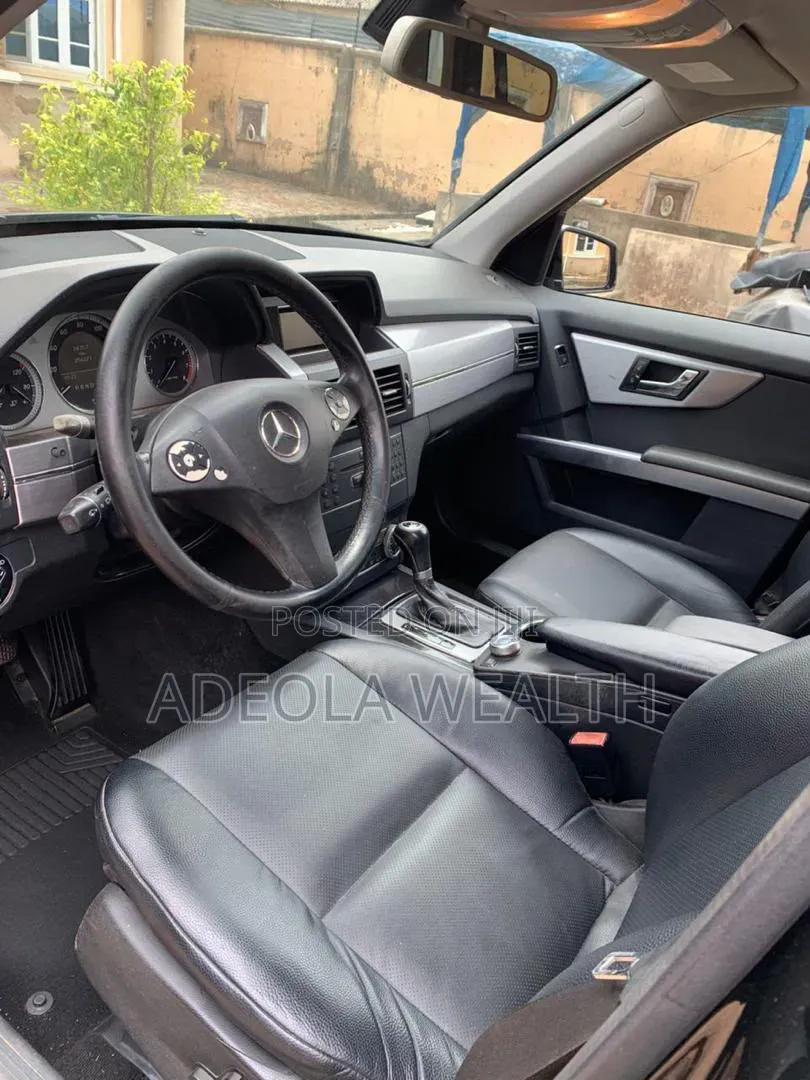 Mercedes-Benz GLK-Class 2010 Black
