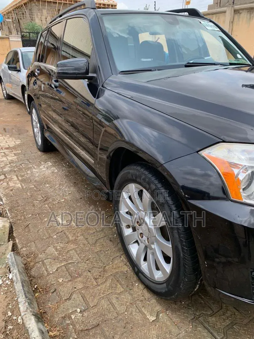 Mercedes-Benz GLK-Class 2010 Black