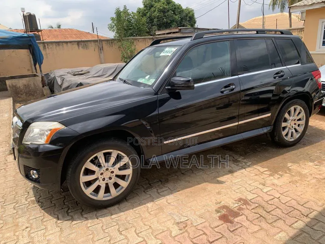 Mercedes-Benz GLK-Class 2010 Black