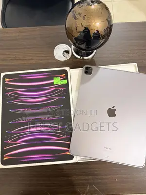 Apple iPad Pro 12.9 (2022) 256 GB Black