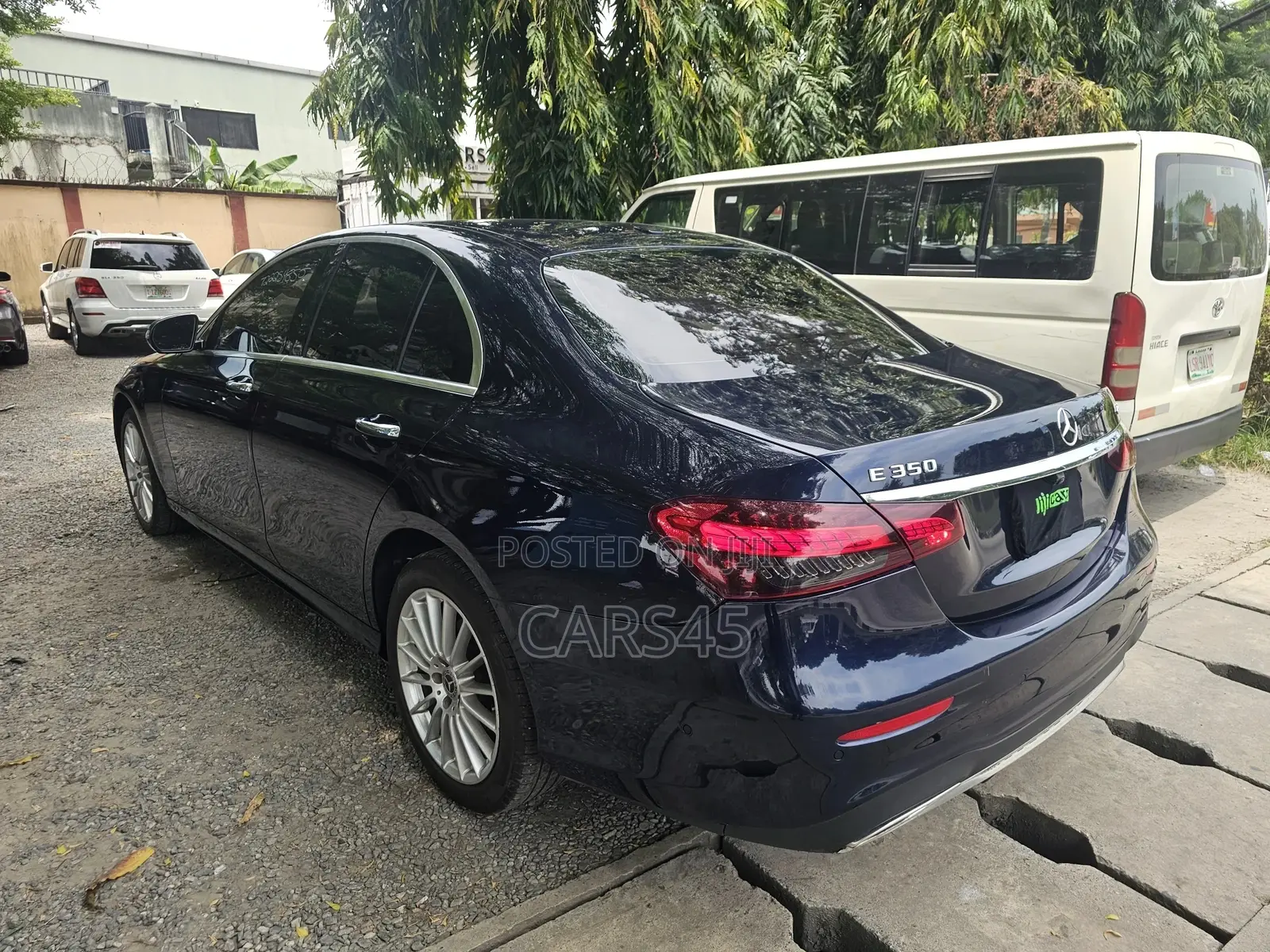 Mercedes-Benz E350 2021 Blue
