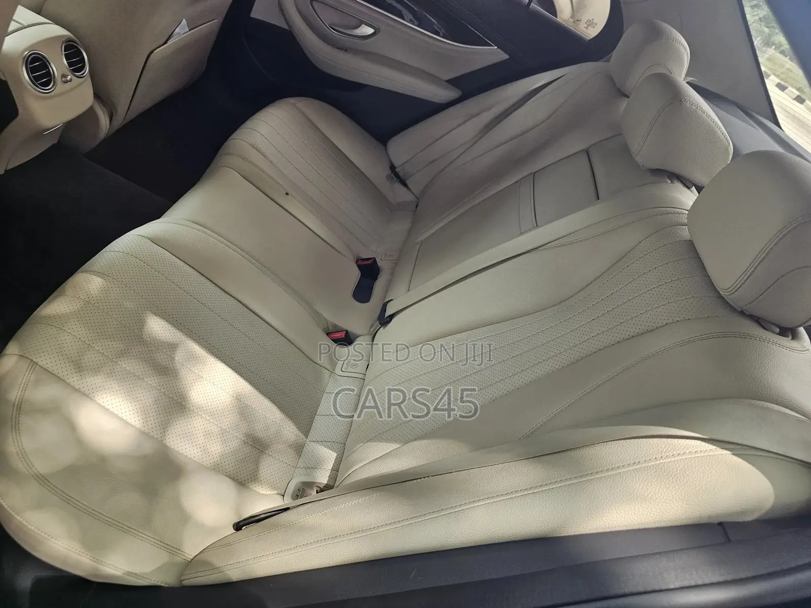 Mercedes-Benz E350 2021 Blue