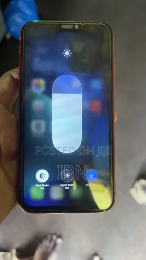 Apple iPhone 11 64 GB Red