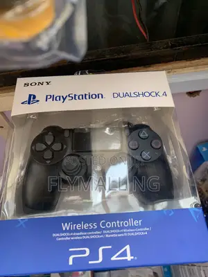 PlayStation 4 DualShock 4 Controller