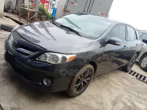 Toyota Corolla 2009 Gray