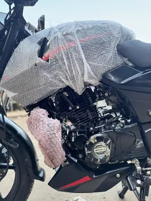 New Bajaj Pulsar 220 F 2026 Black