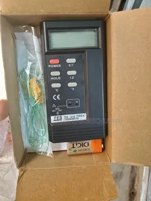 Handheld, Single-Channel Digital Thermometer