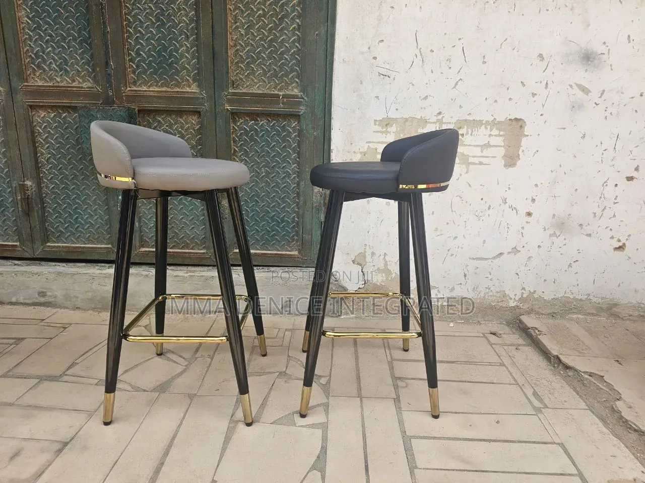 Luxury Modern Bar Stool – Gold Black