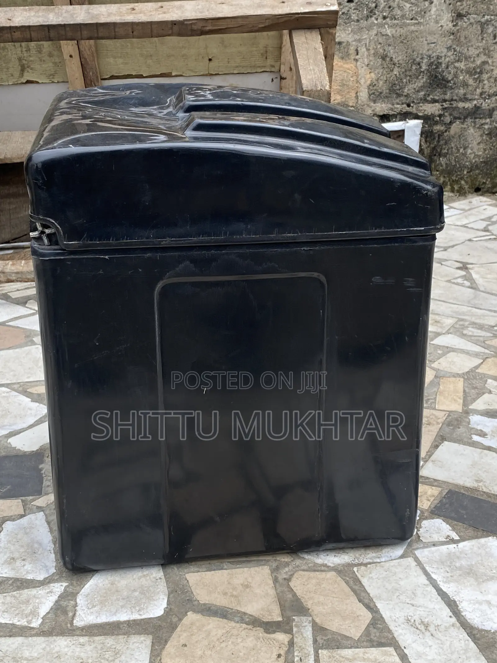 Dispatch Box