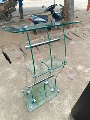 Quality Glass Pulpit