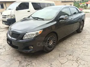 Toyota Corolla 2010 Gray