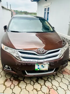 Toyota Venza XLE 2014 Brown