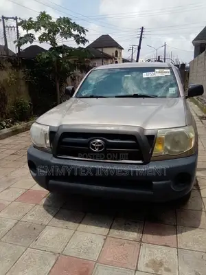 Toyota Tacoma 2009 Gold