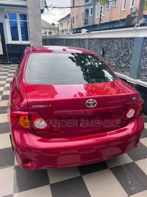 Toyota Corolla 2009 Red