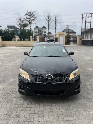Toyota Camry SE 4dr Sedan (2.5L 4cyl 6AM) 2010 Black