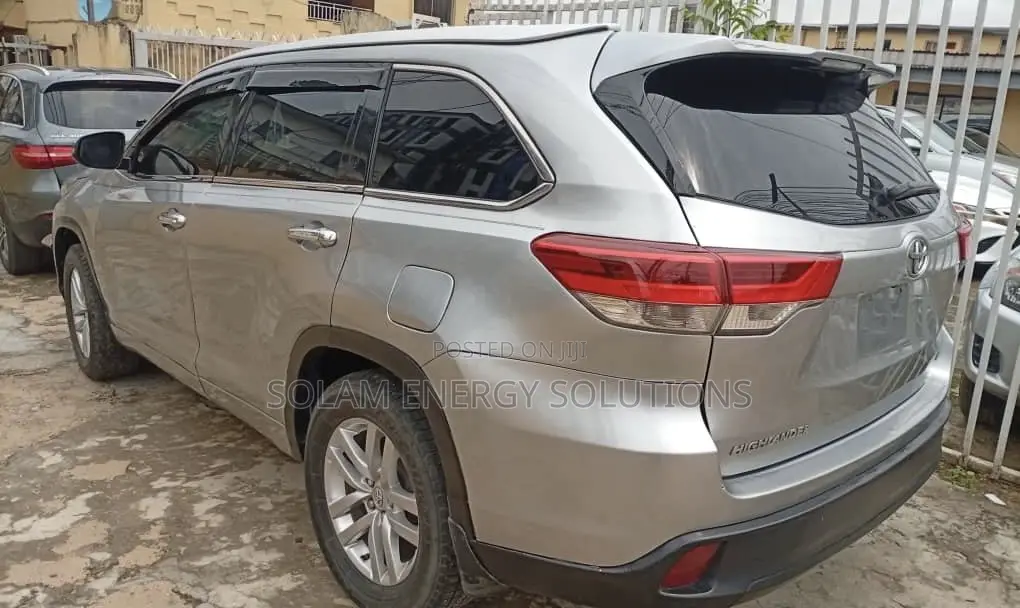 Toyota Highlander 2015 Silver