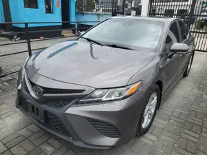 Toyota Camry 2018 Gray
