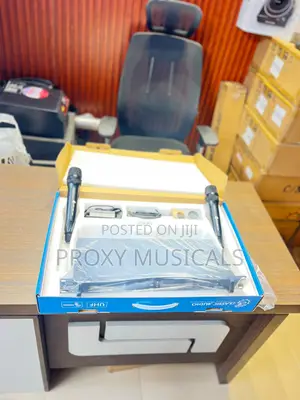 Classic Audio SN8000 Professional Wireless Microphone System