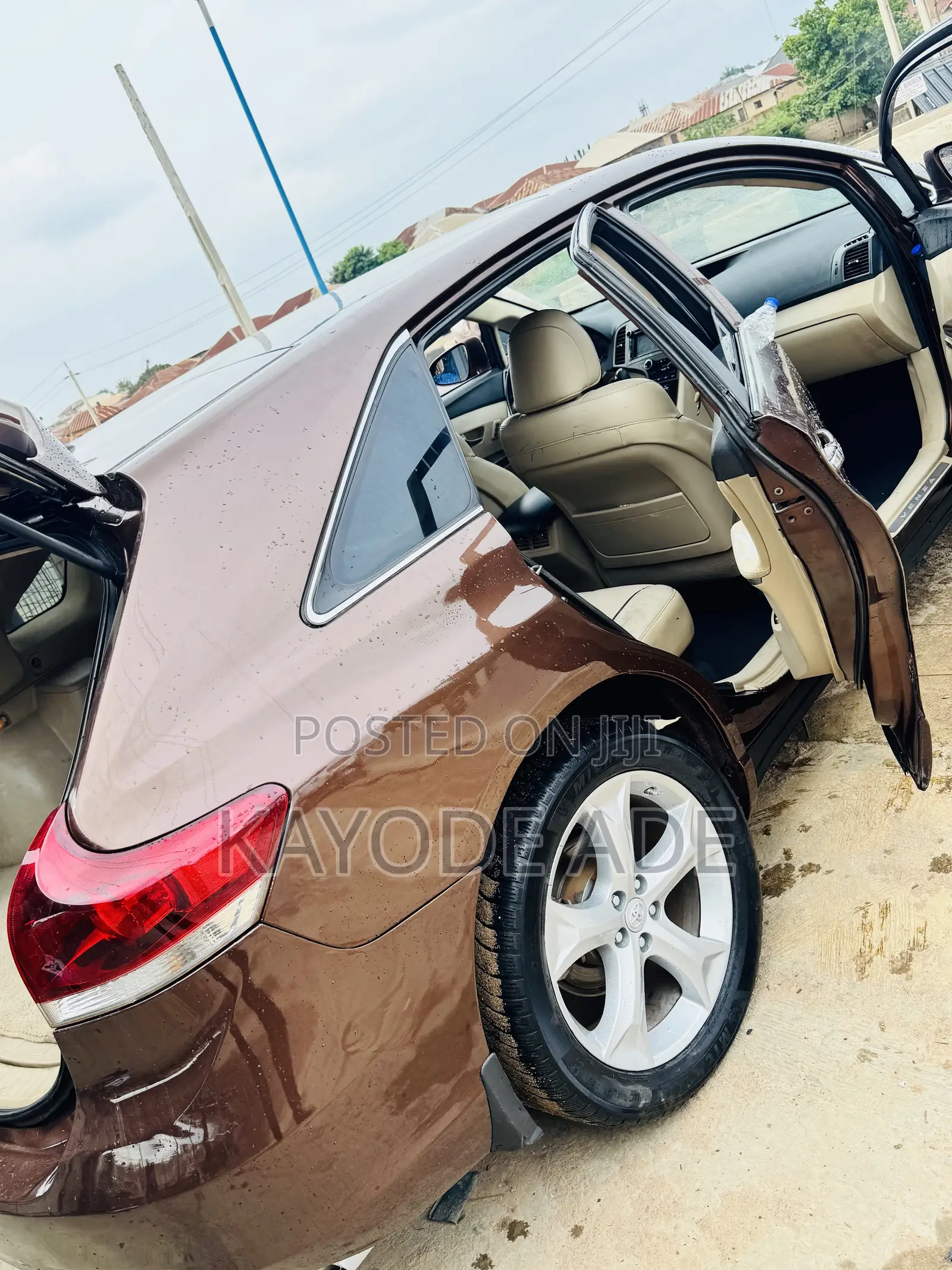 Toyota Venza XLE 2014 Brown