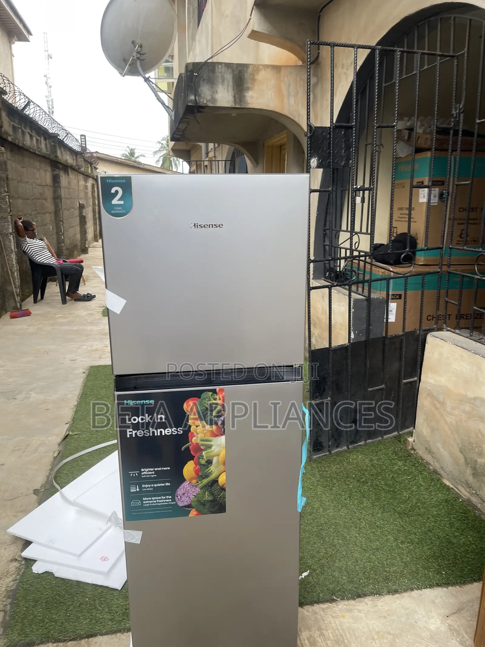 Hisense 200DR Fridge – Keep Your Food Fresh for Longer