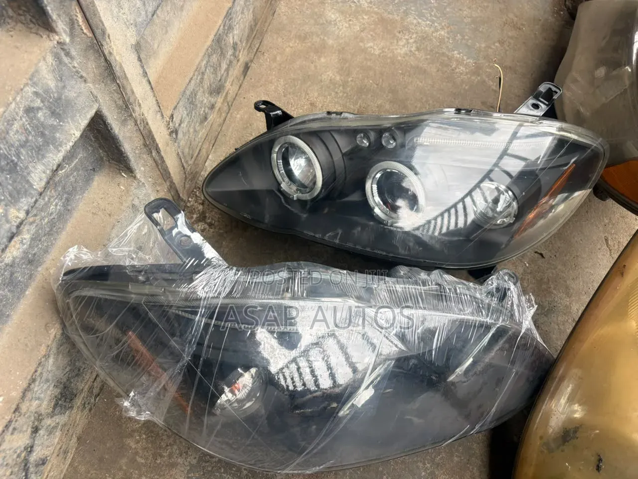 Headlamp for Corolla 2005