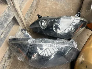 Headlamp for Corolla 2005