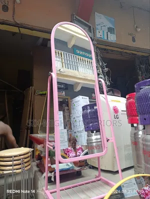 Elegant Standing Moveable Dressing Mirror