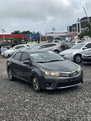 Toyota Corolla 2015 Gray