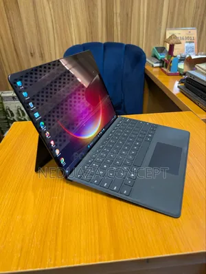 Laptop Microsoft Surface Pro X 8GB Qualcomm Snapdragon X Plus SSD 128GB
