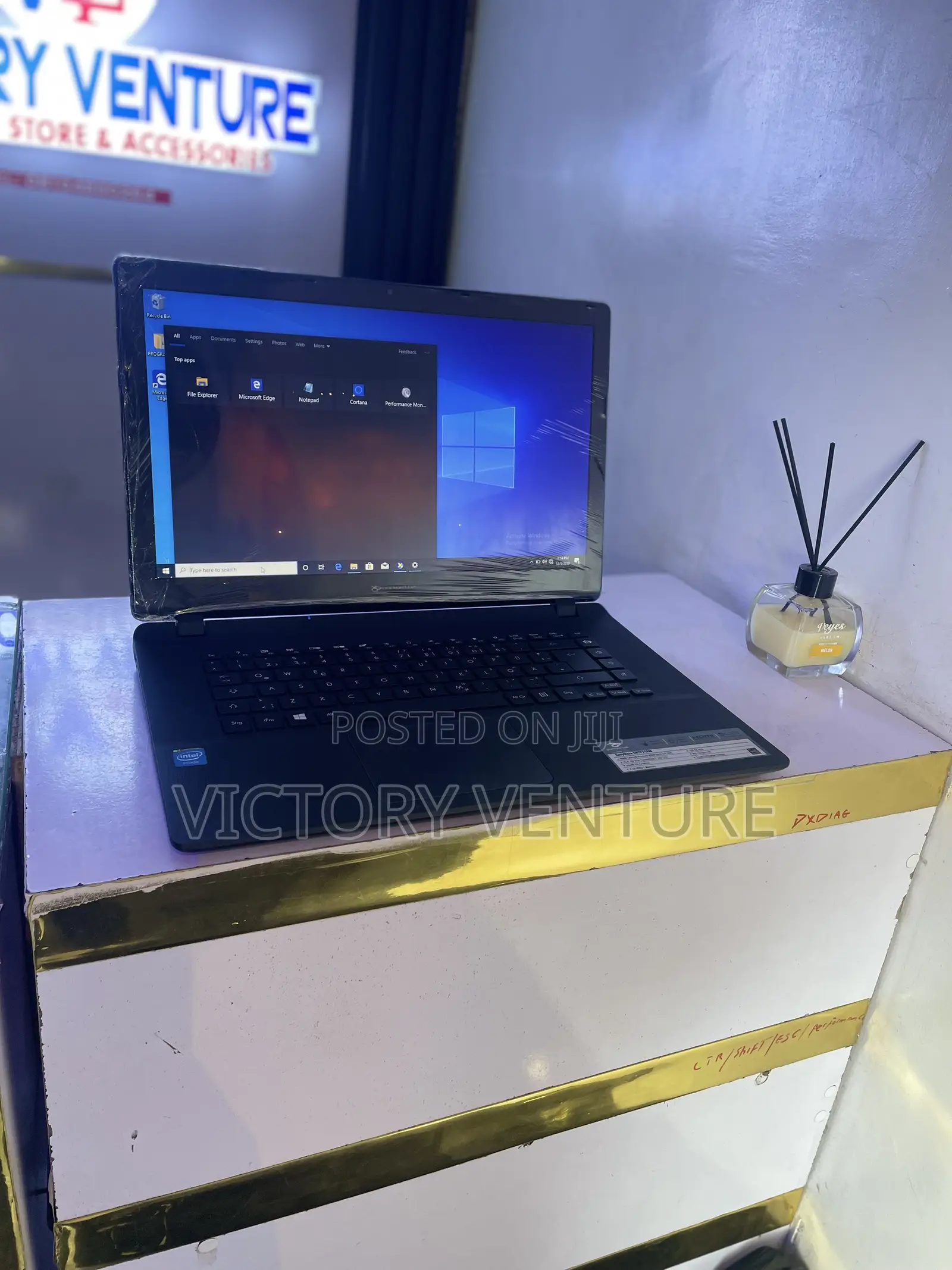 Laptop Packard Bell 8GB Intel Celeron HDD 160GB