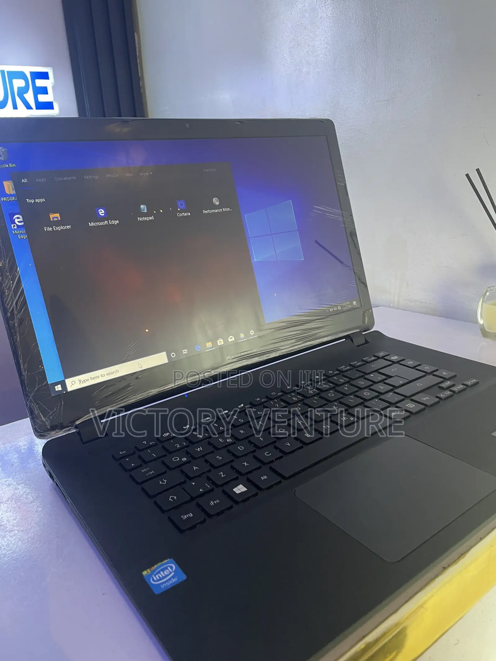 Laptop Packard Bell 8GB Intel Celeron HDD 160GB