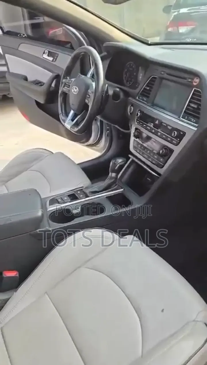 Hyundai Sonata SE 2016 Silver