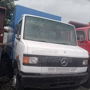 709 Mezedez Benz Container for Sale