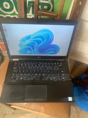 Laptop Dell Latitude 5400 2GB Intel Core i7 SSD 256GB