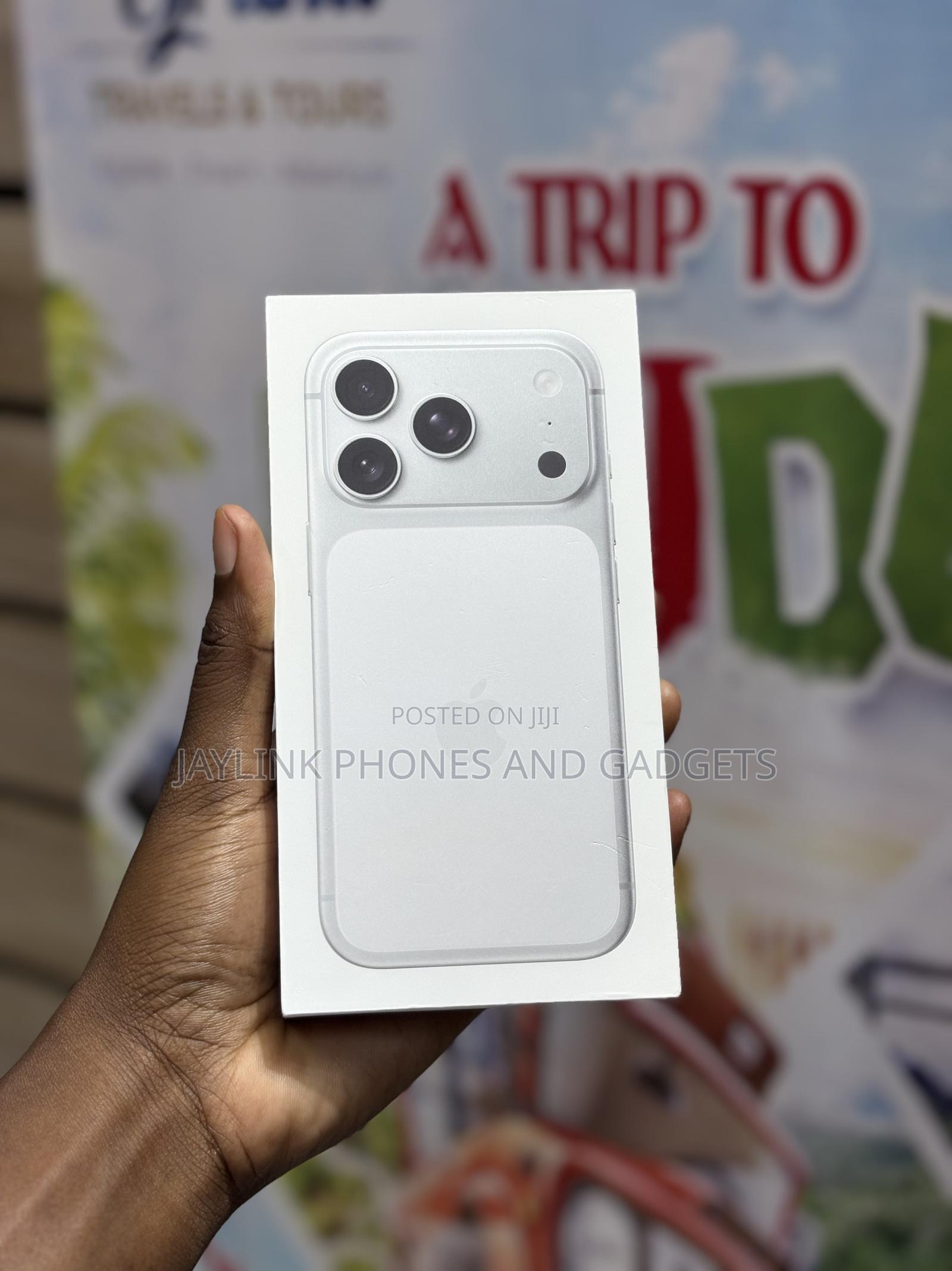 New Apple iPhone 17 Pro 256 GB Silver