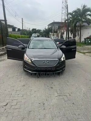 Hyundai Sonata Limited 4dr Sedan (2.4L 4cyl 6A) 2015 Brown