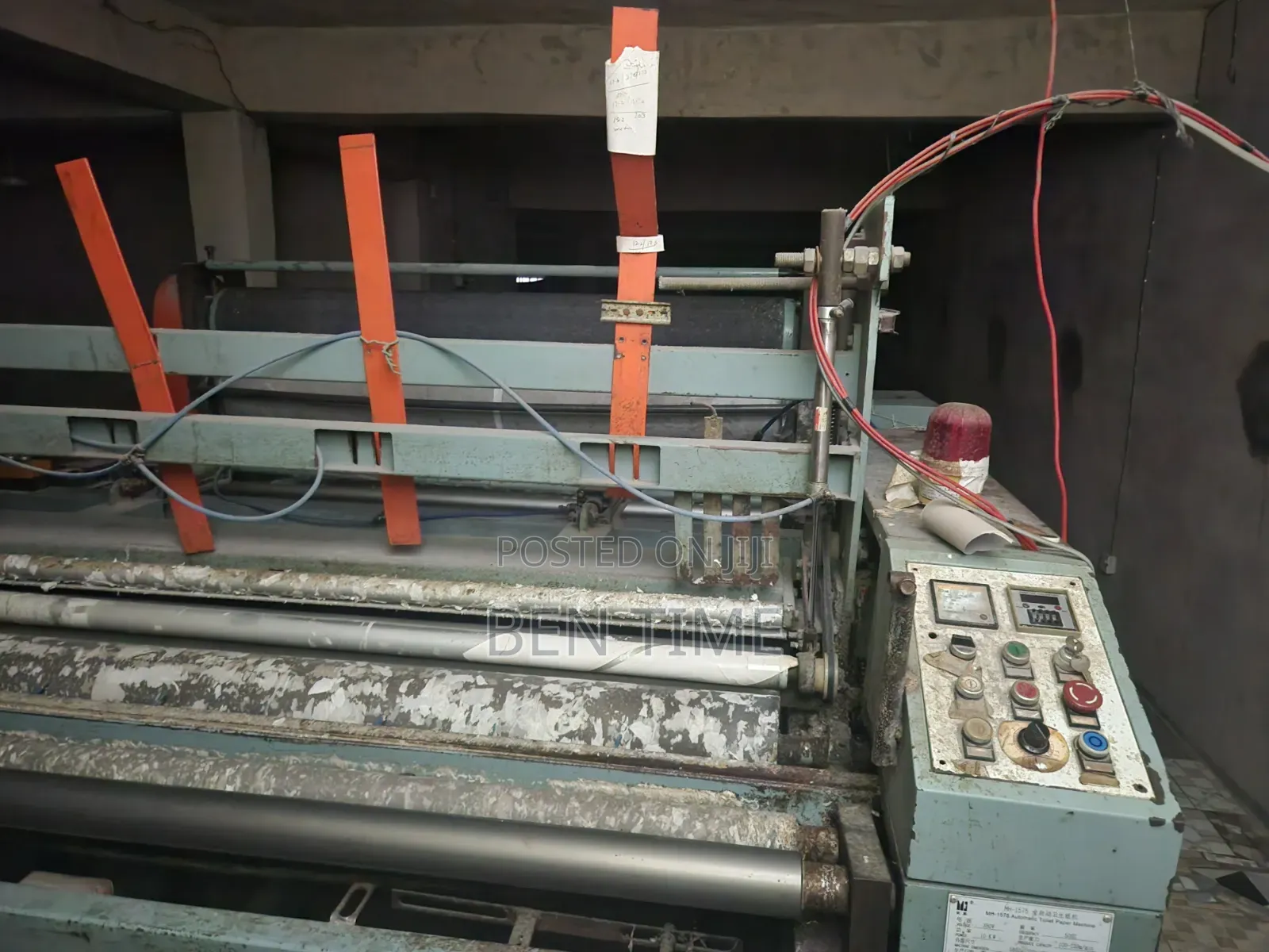 Tissue Semi-Auto Rewinder Machine