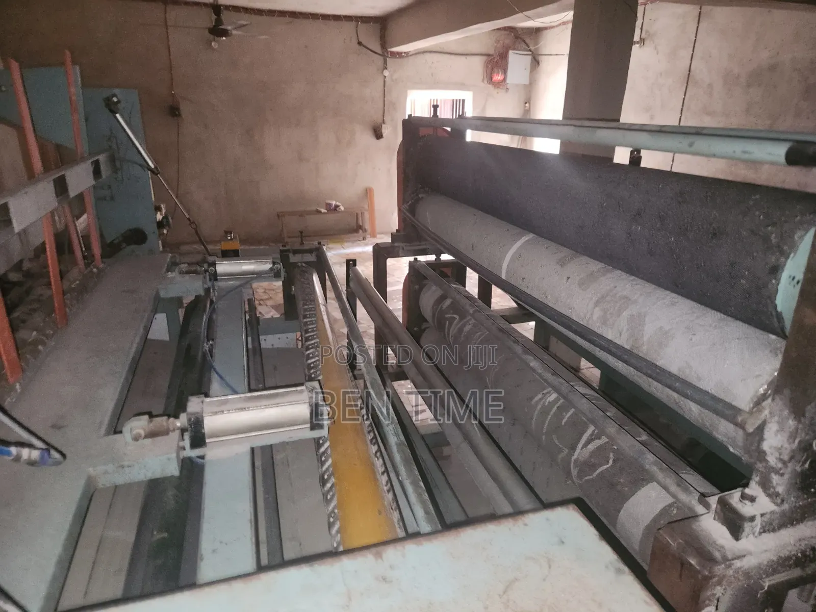 Tissue Semi-Auto Rewinder Machine