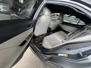 Lexus IS 250 4WD 2014 Gray