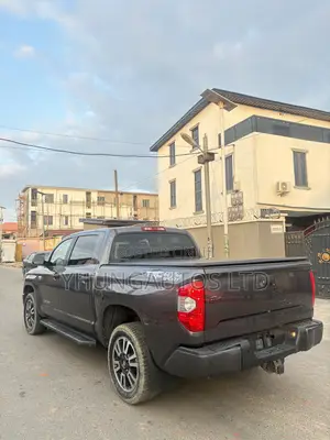 Toyota Tundra Limited 2022 Gray