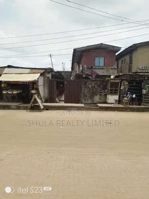 Furnished 20bdrm House in Ojo for sale