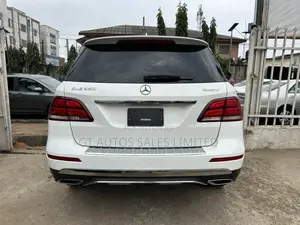 Mercedes-Benz GLE-Class GLE 350d 4MATIC 2017 Off white