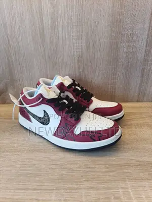 Stylish Premium Sneakers — Clean Trendy!