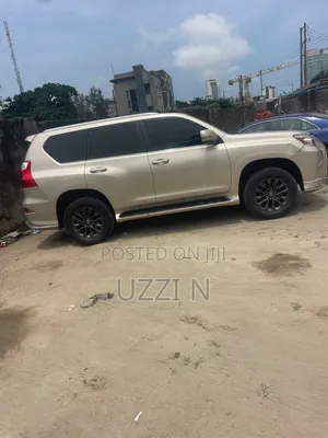 Lexus GX 2011 Gold