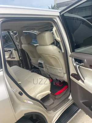 Lexus GX 2011 Gold