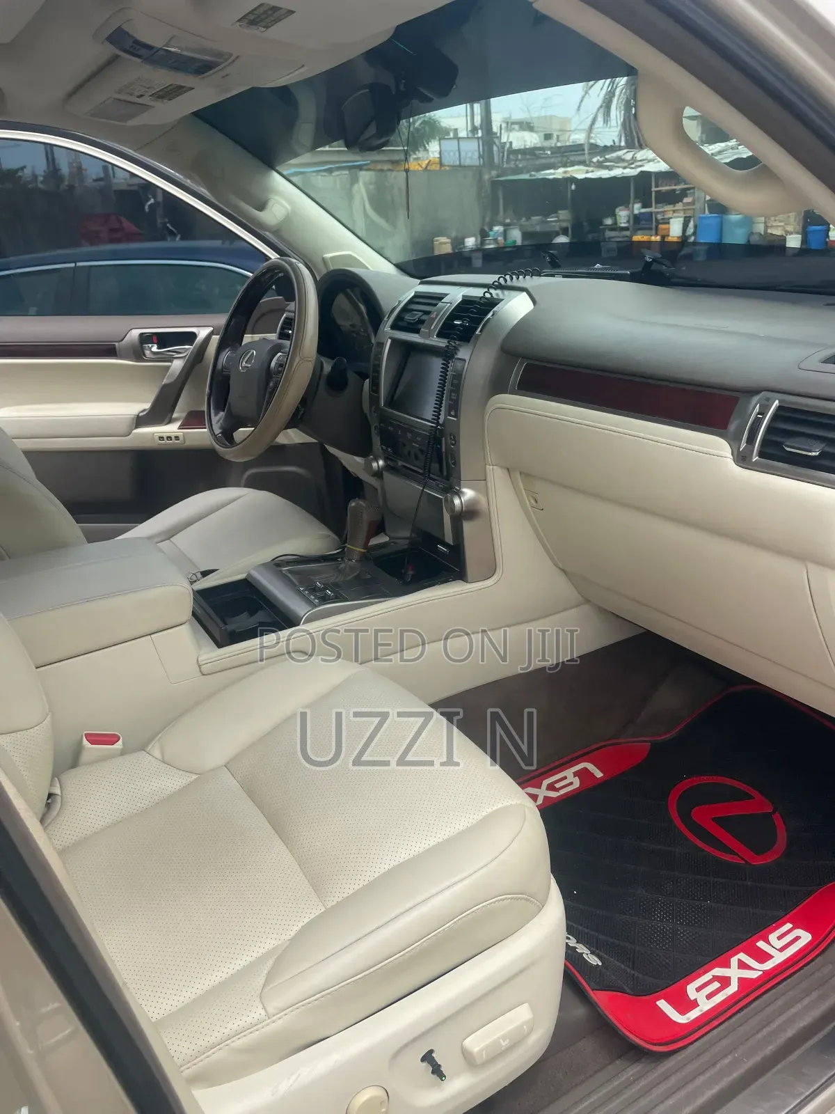 Lexus GX 2011 Gold