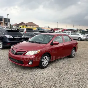 Toyota Corolla 2013 Red