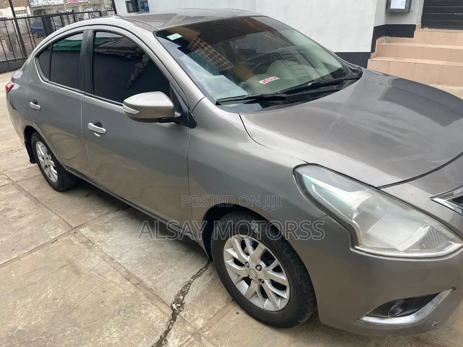 Nissan Almera 2015 Silver