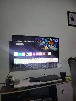 43'' Smart LG TV