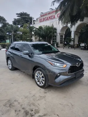 Toyota Highlander 2022 Gray